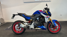 BMW F900 R